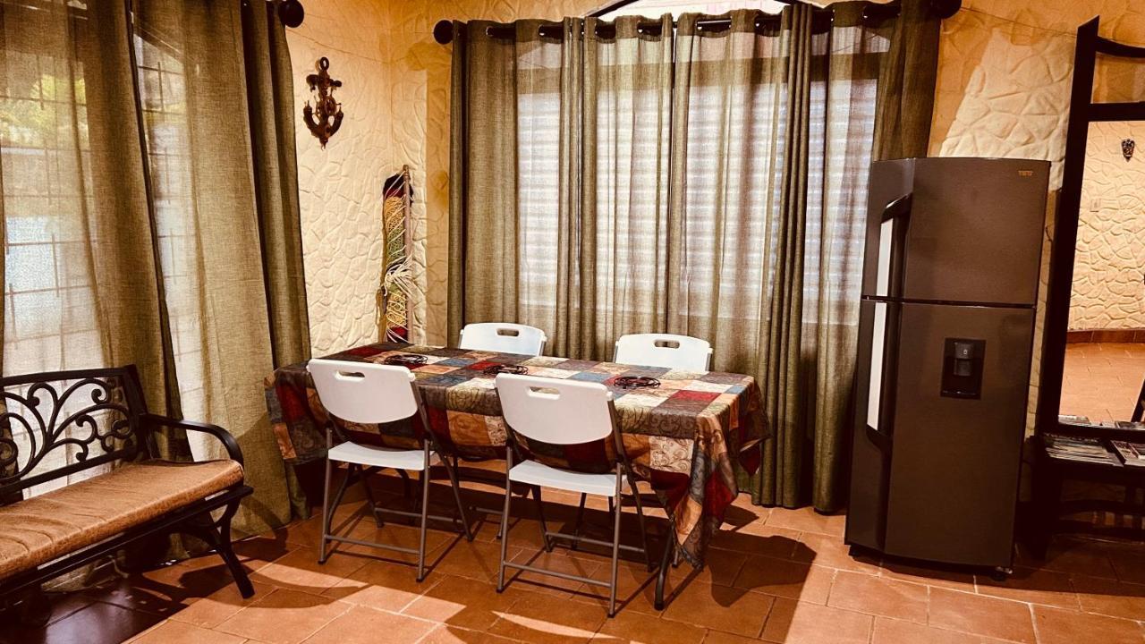 Casa Encantada Offers You Two-Bedroom House, 1 Tiny Apartment & 3 Double Rooms Manuel Antonio Buitenkant foto