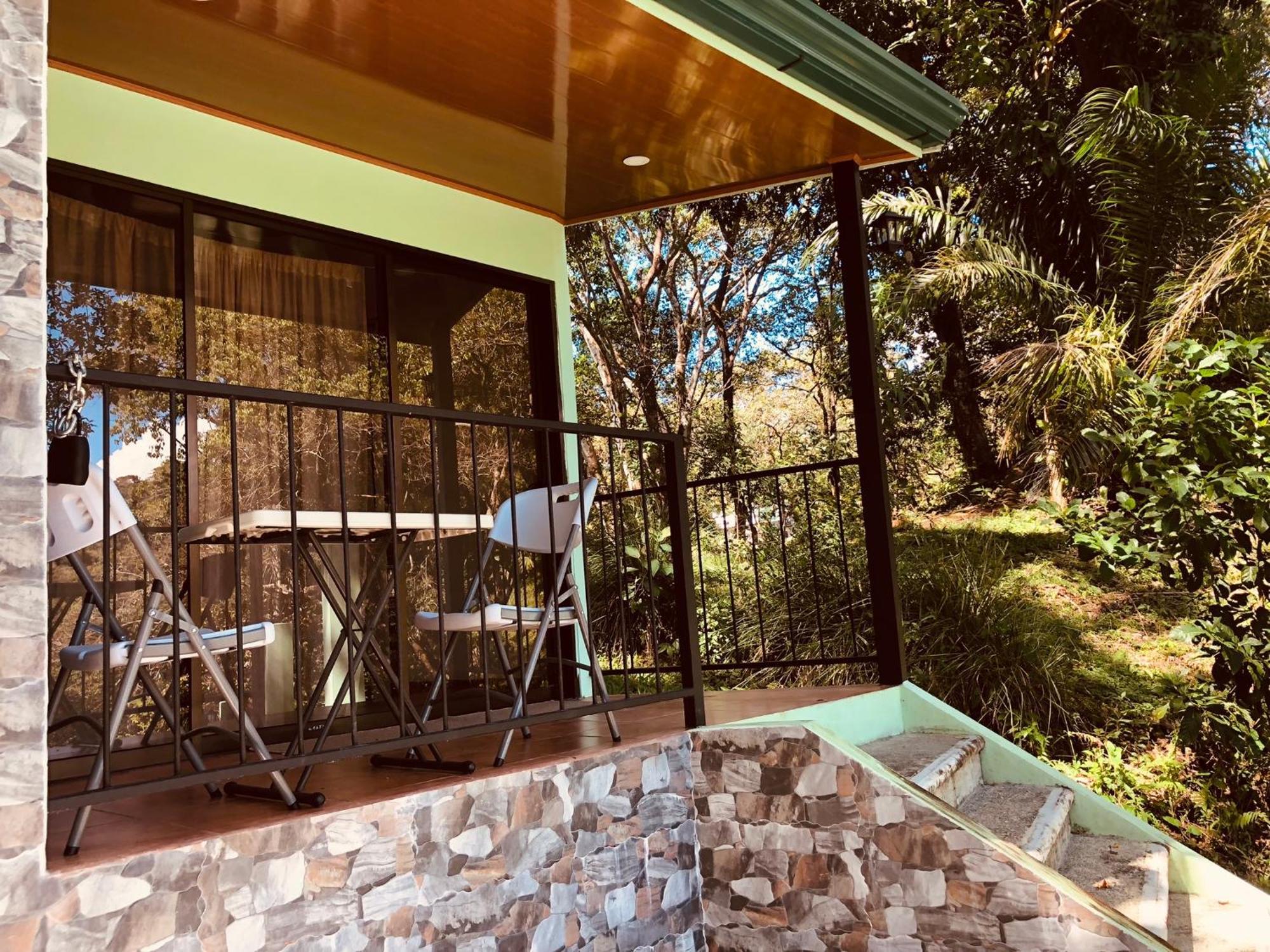 Casa Encantada Offers You Two-Bedroom House, 1 Tiny Apartment & 3 Double Rooms Manuel Antonio Buitenkant foto